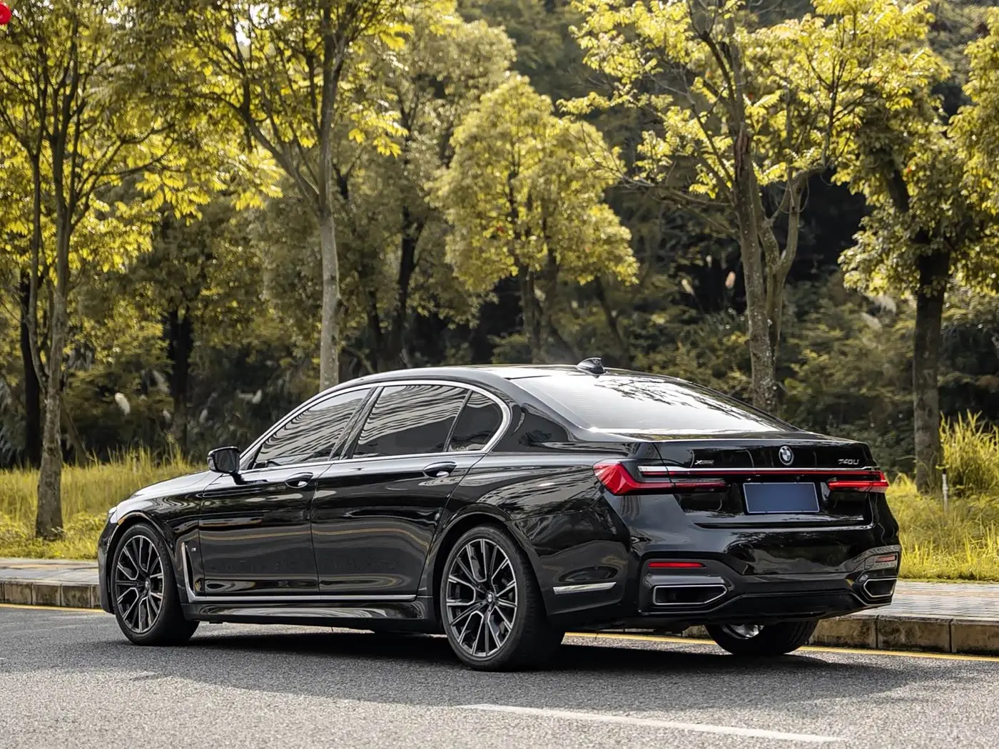 BMW 7 Series 2020 — Photo 6/19