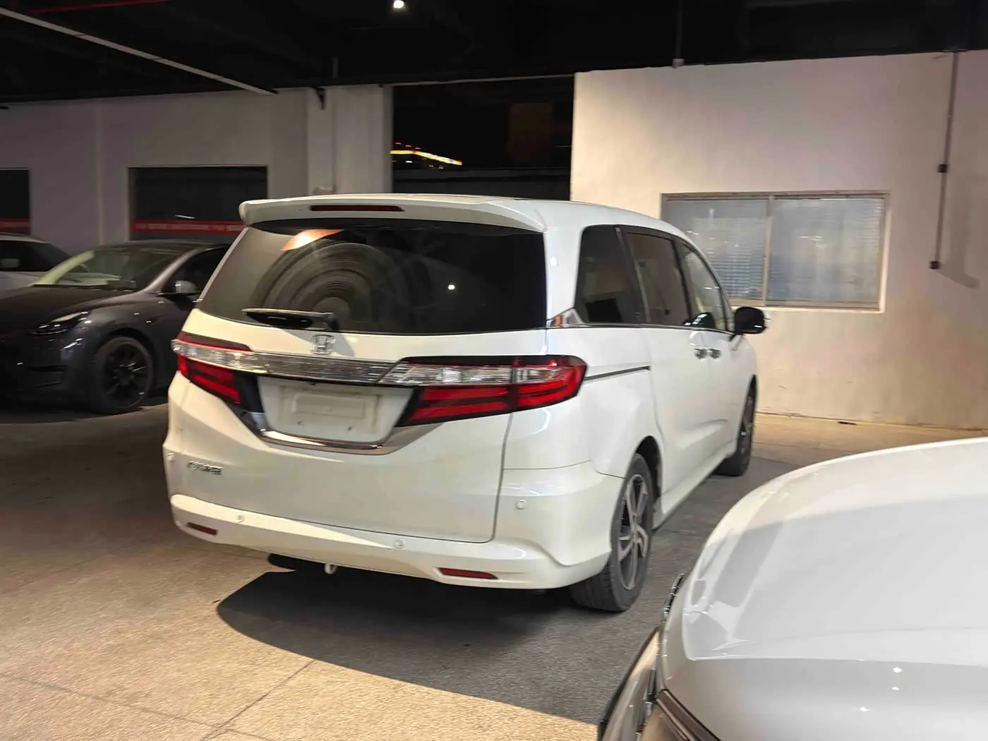 Honda Odyssey 2018 — Şəkil 5/17