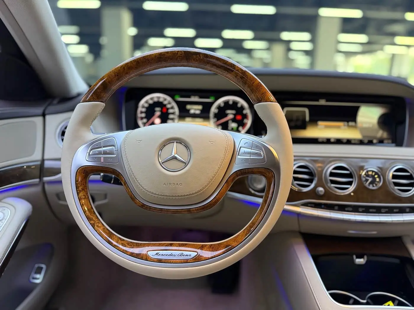Mercedes-Benz S-Class 2014 — Photo 16/20