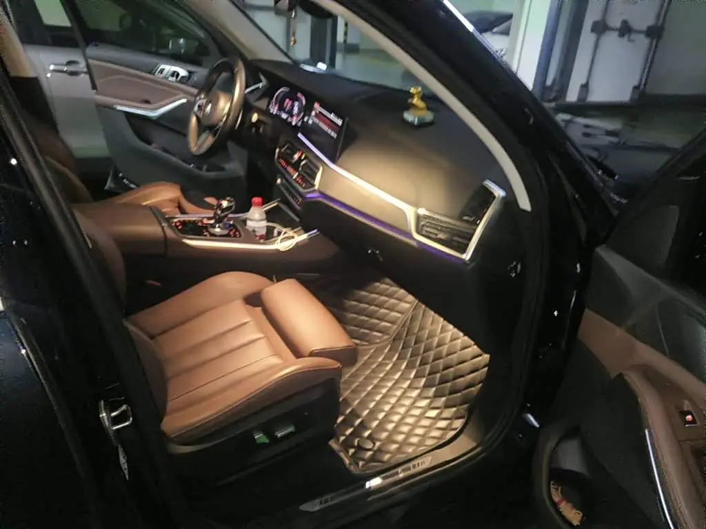 BMW X5 2021 — Photo 12/12
