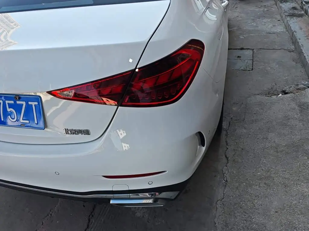Mercedes-Benz C-Class 2024 — Photo 8/20