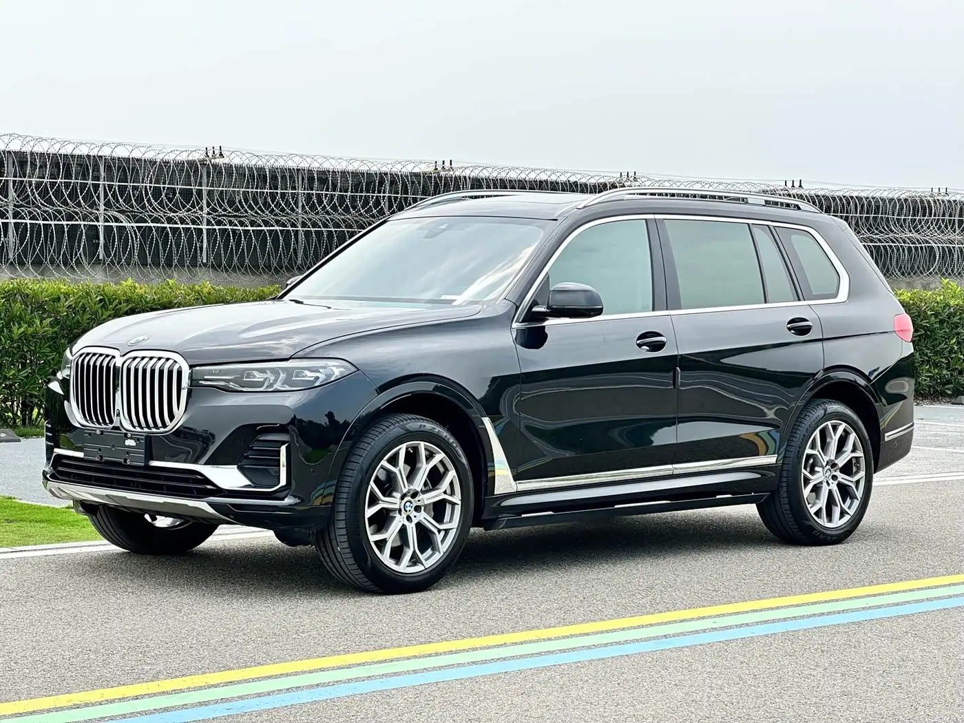 BMW X7 2022 — Photo 1/20