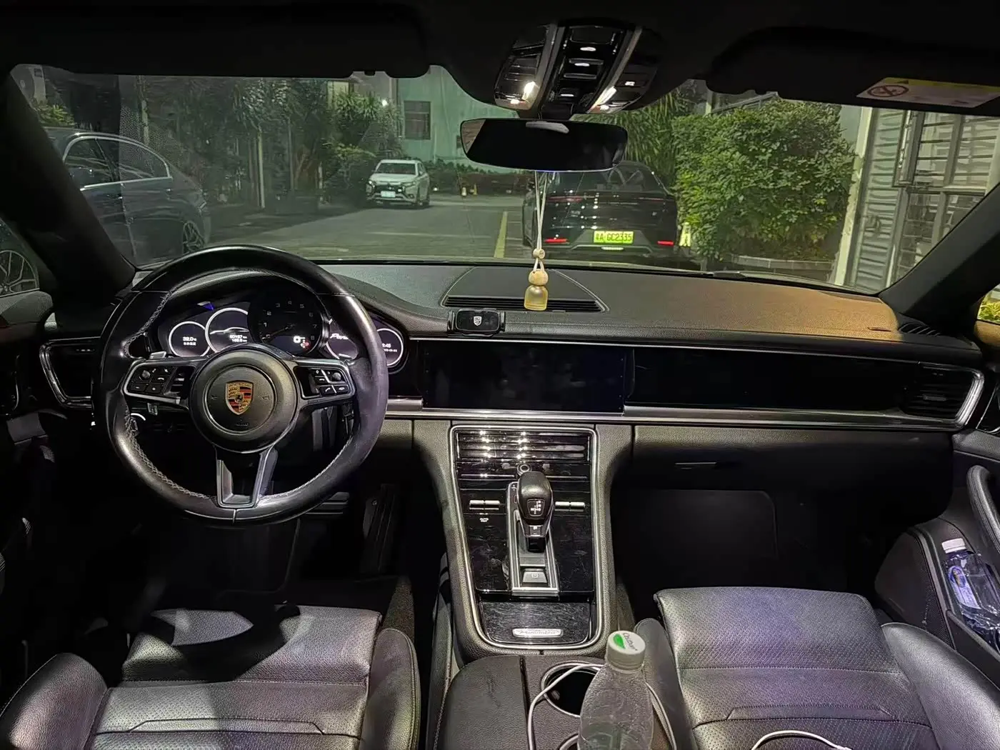 Porsche Panamera 2019 — ფოტო 6/9