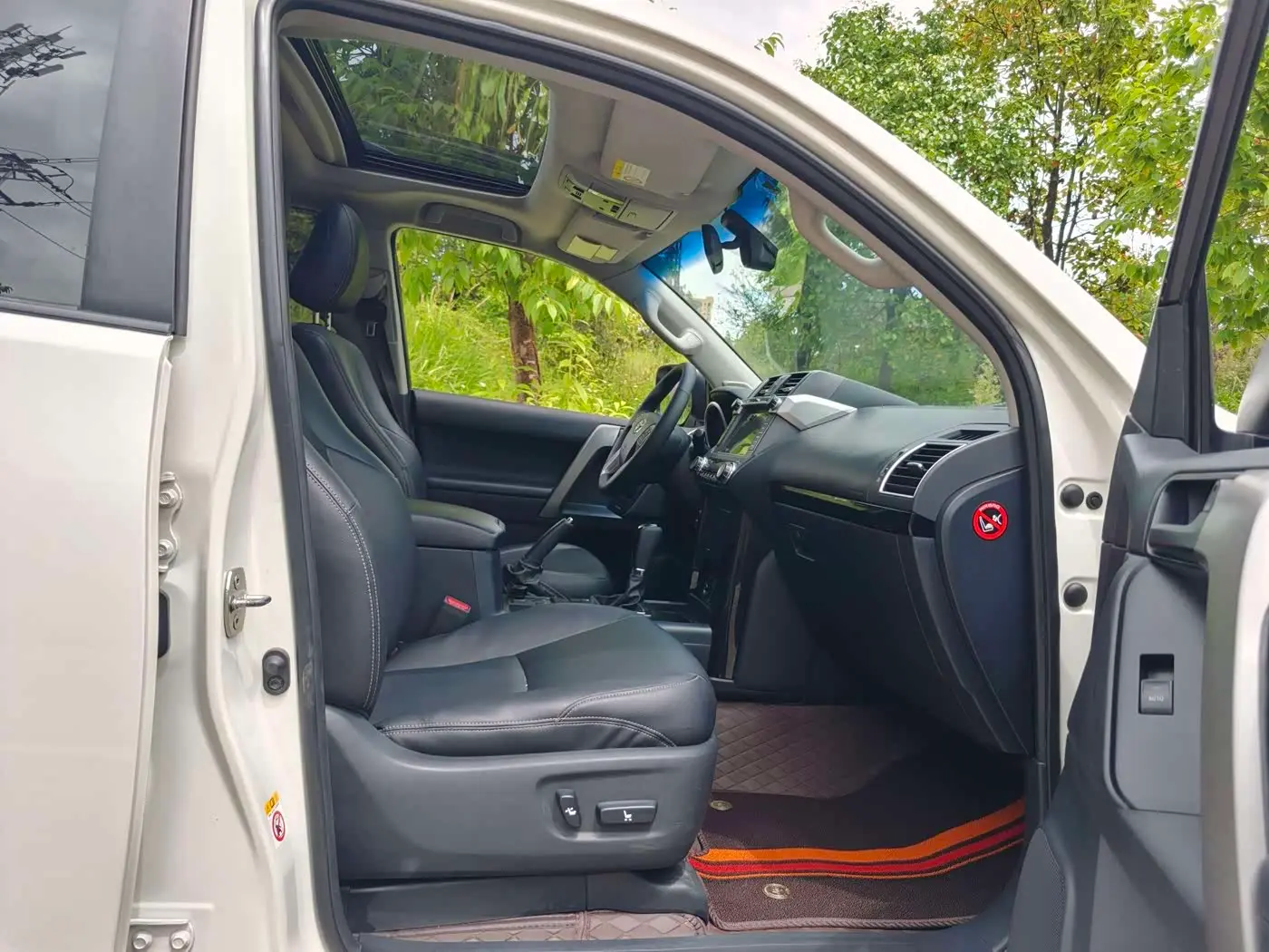 Toyota Prado 2017 — Photo 16/20