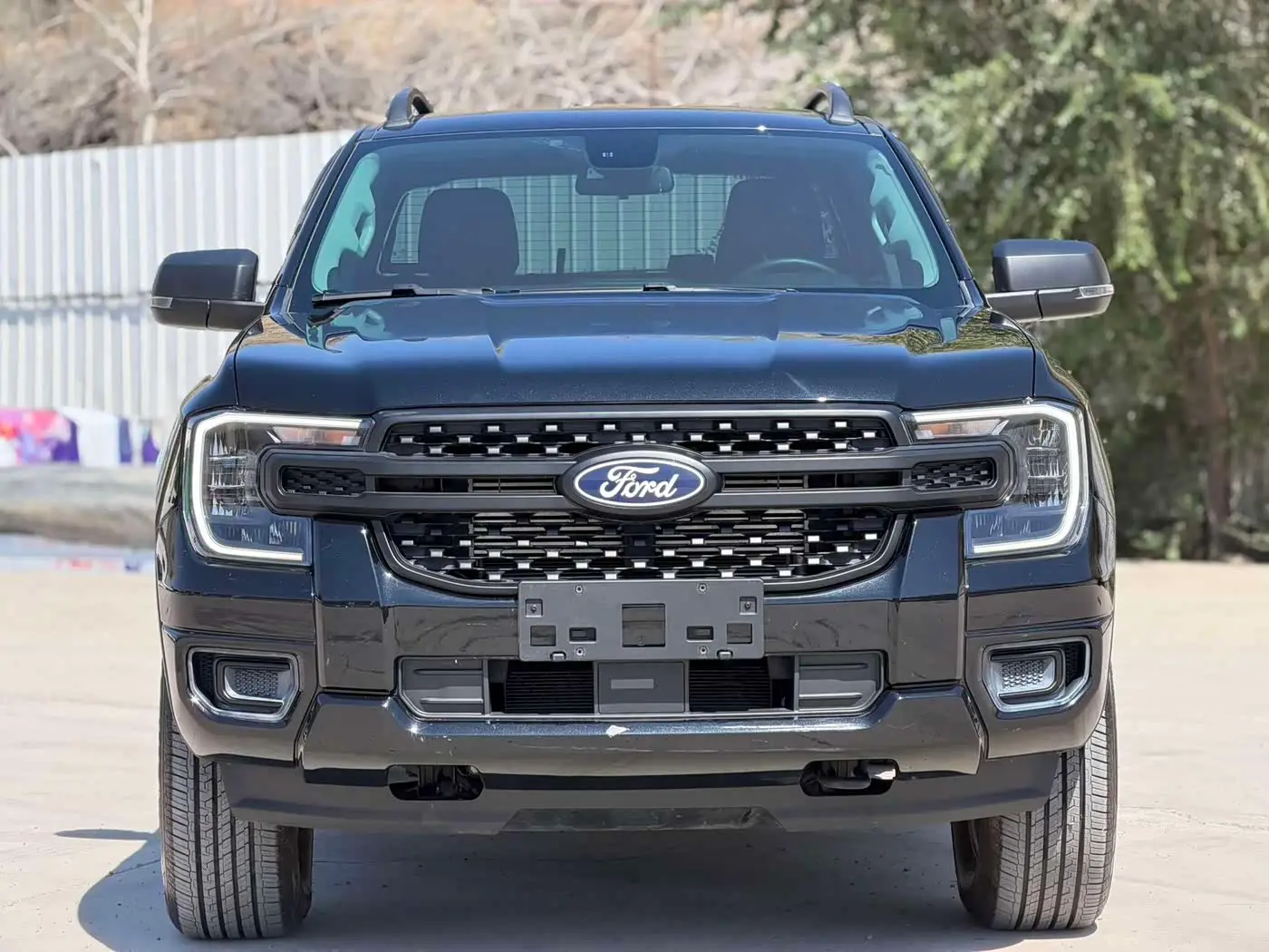 Ford Ranger 2024 — Photo 2/9