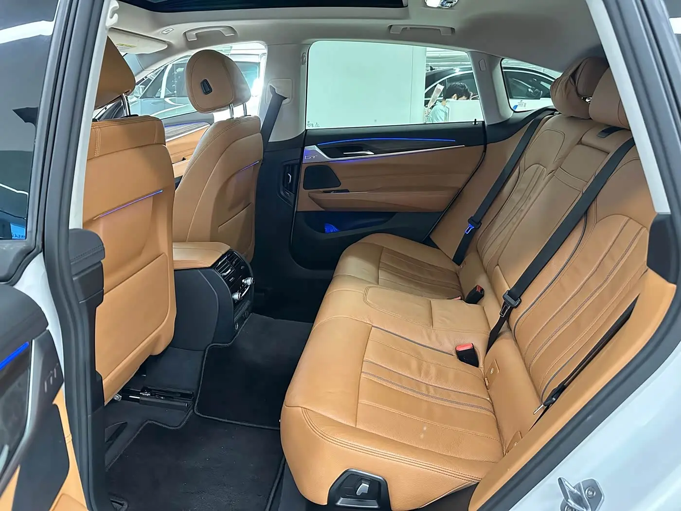 BMW 6 Series GT 2019 — Фото 14/20
