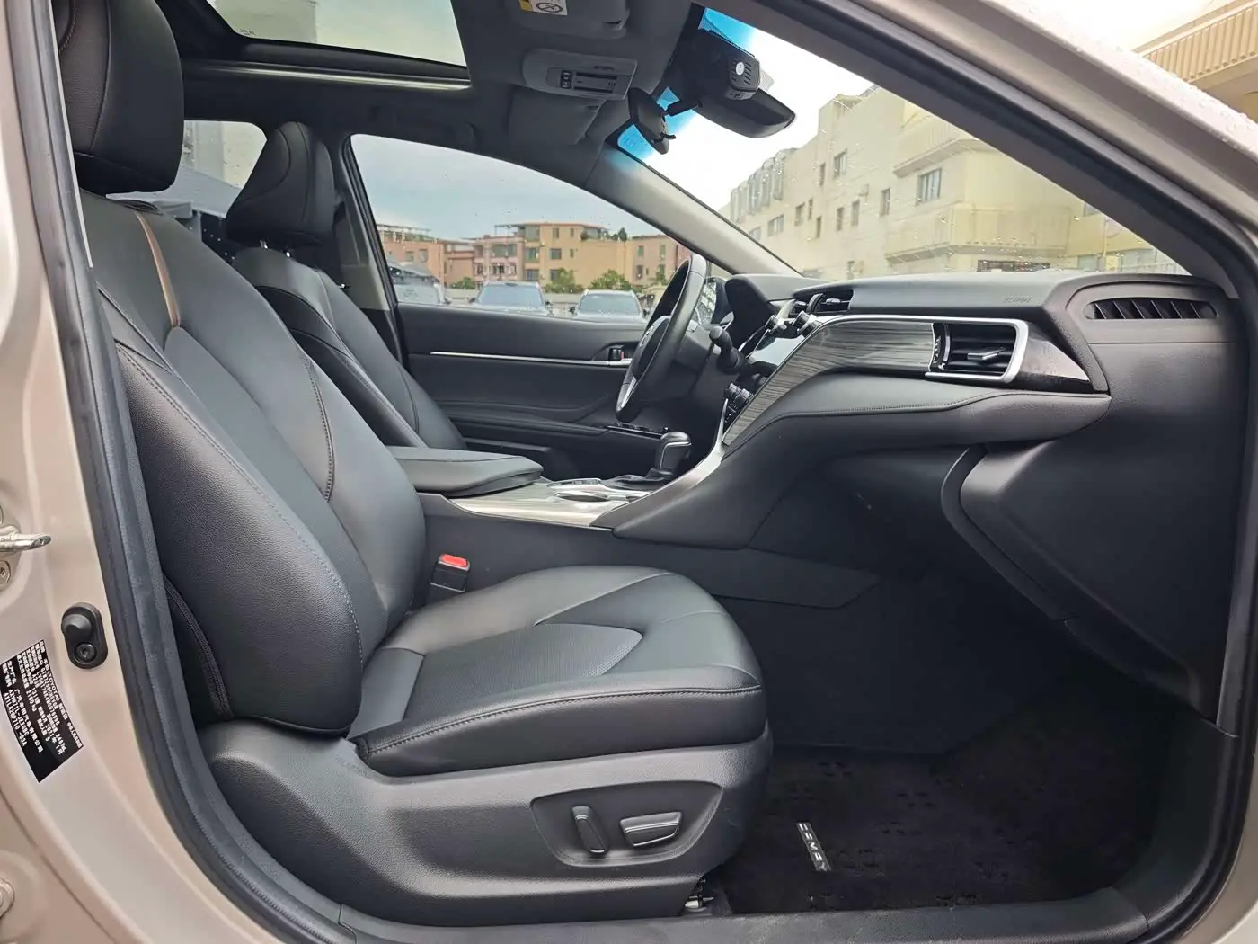 Toyota Camry 2021 — Şəkil 13/18