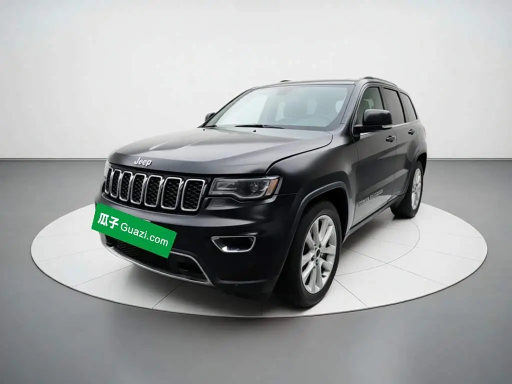 Jeep Grand Cherokee 2019 — Photo 2/20
