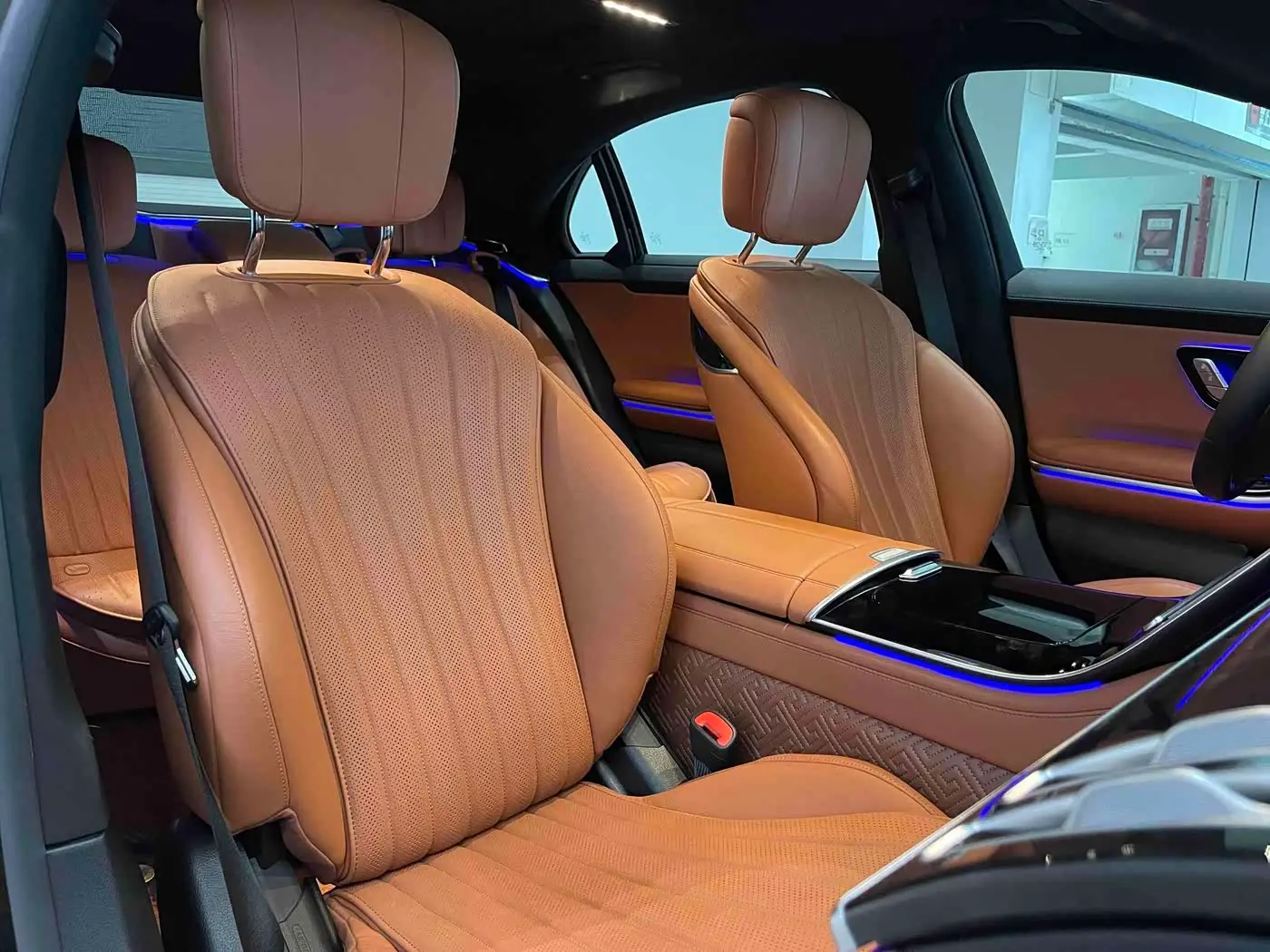 Mercedes-Benz S-Class 2023 — Фото 6/11