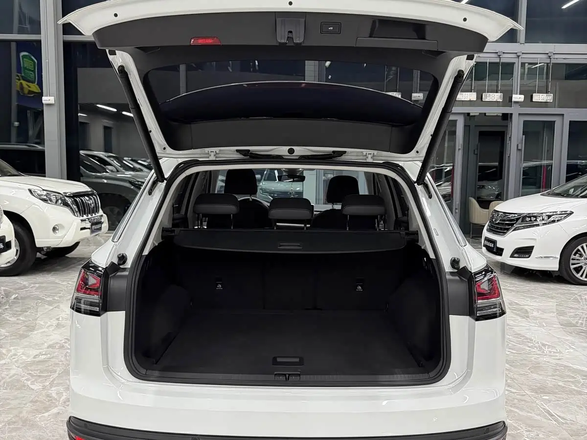 Volkswagen Tayron 2023 — Photo 20/20