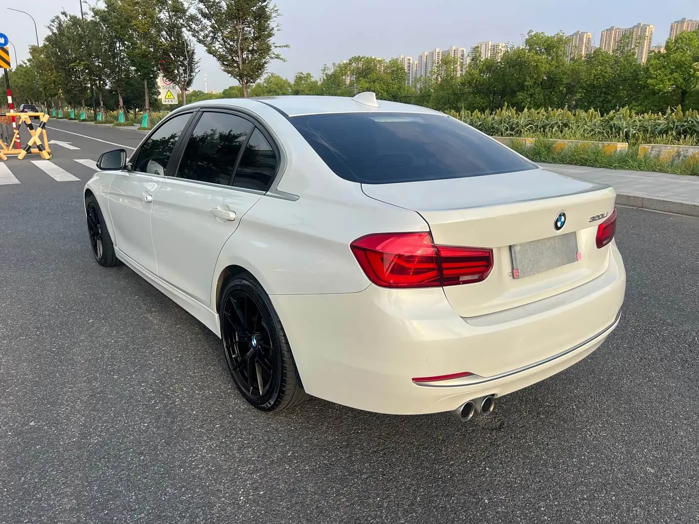 BMW 3 Series 2019 — Фото 7/20