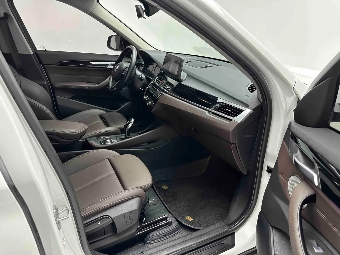 BMW X1 2023 — Photo 18/20