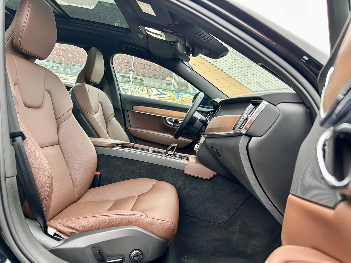 Volvo S90 2024 — Photo 9/16