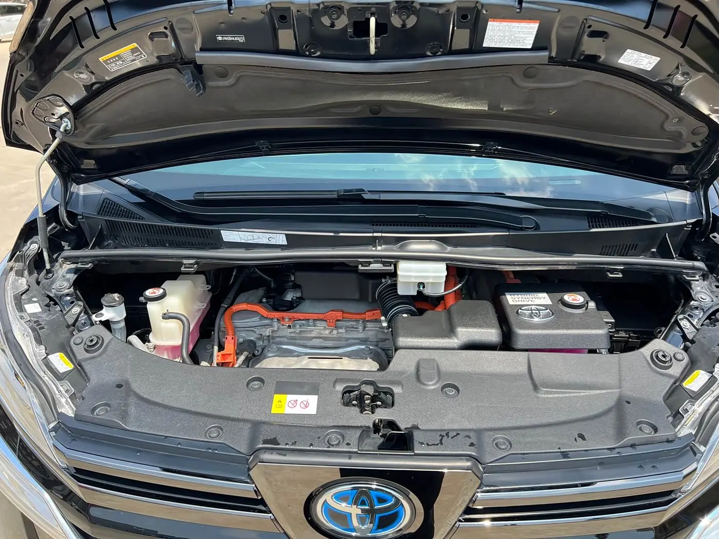 Toyota Vellfire 2021 — ფოტო 12/15
