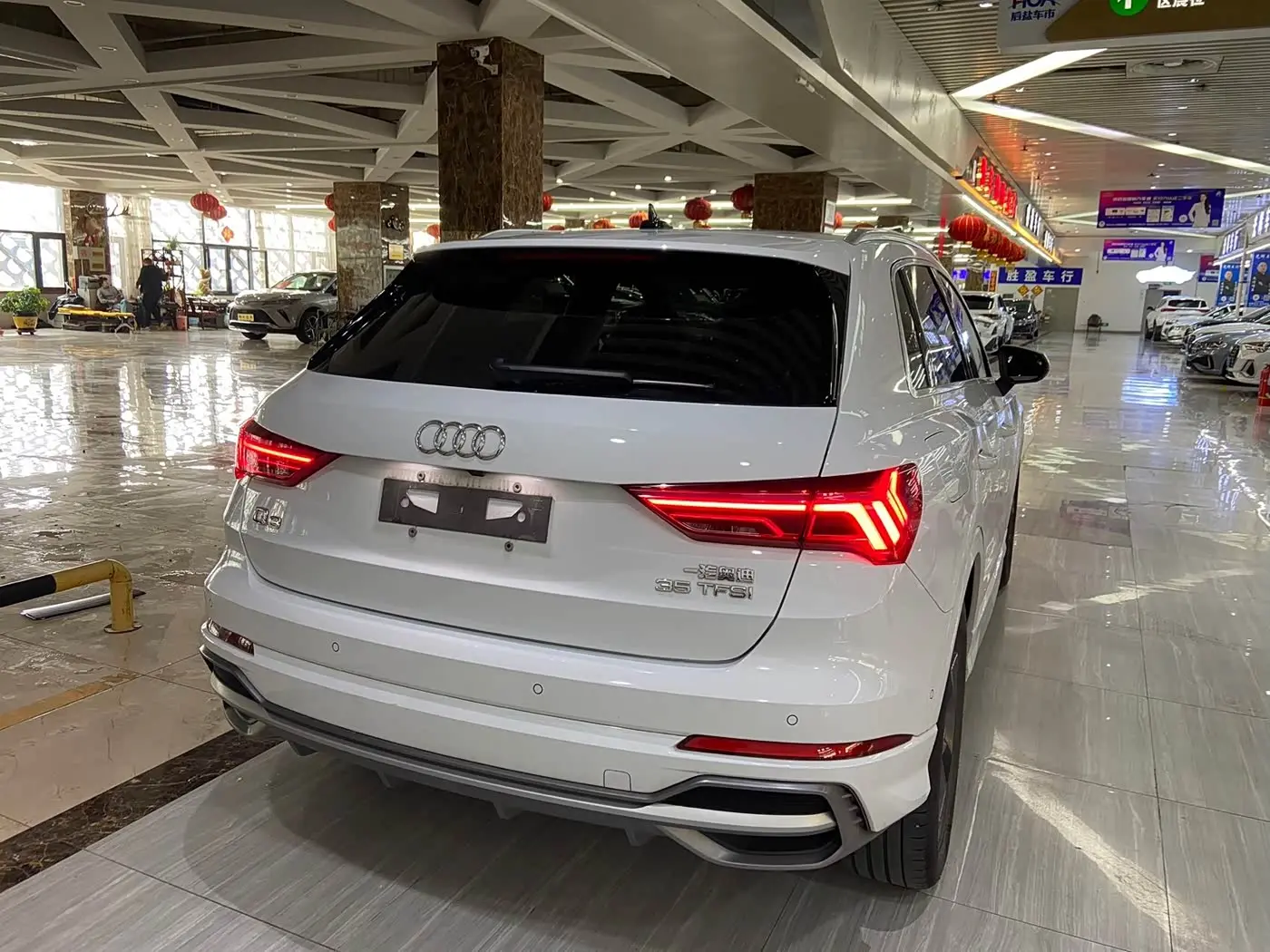 Audi Q3 2023 — Şəkil 6/20