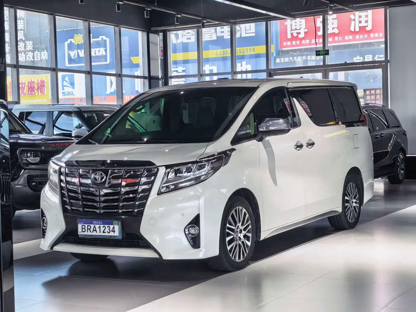 Toyota Alphard, 2018