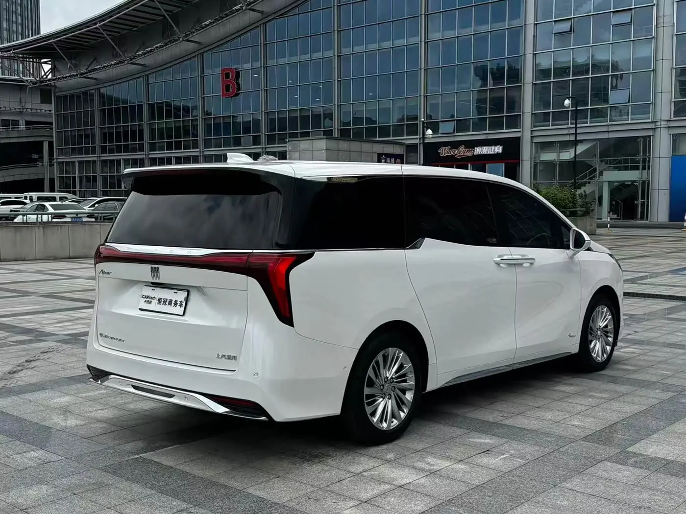 Buick Century 2023 — Photo 7/18