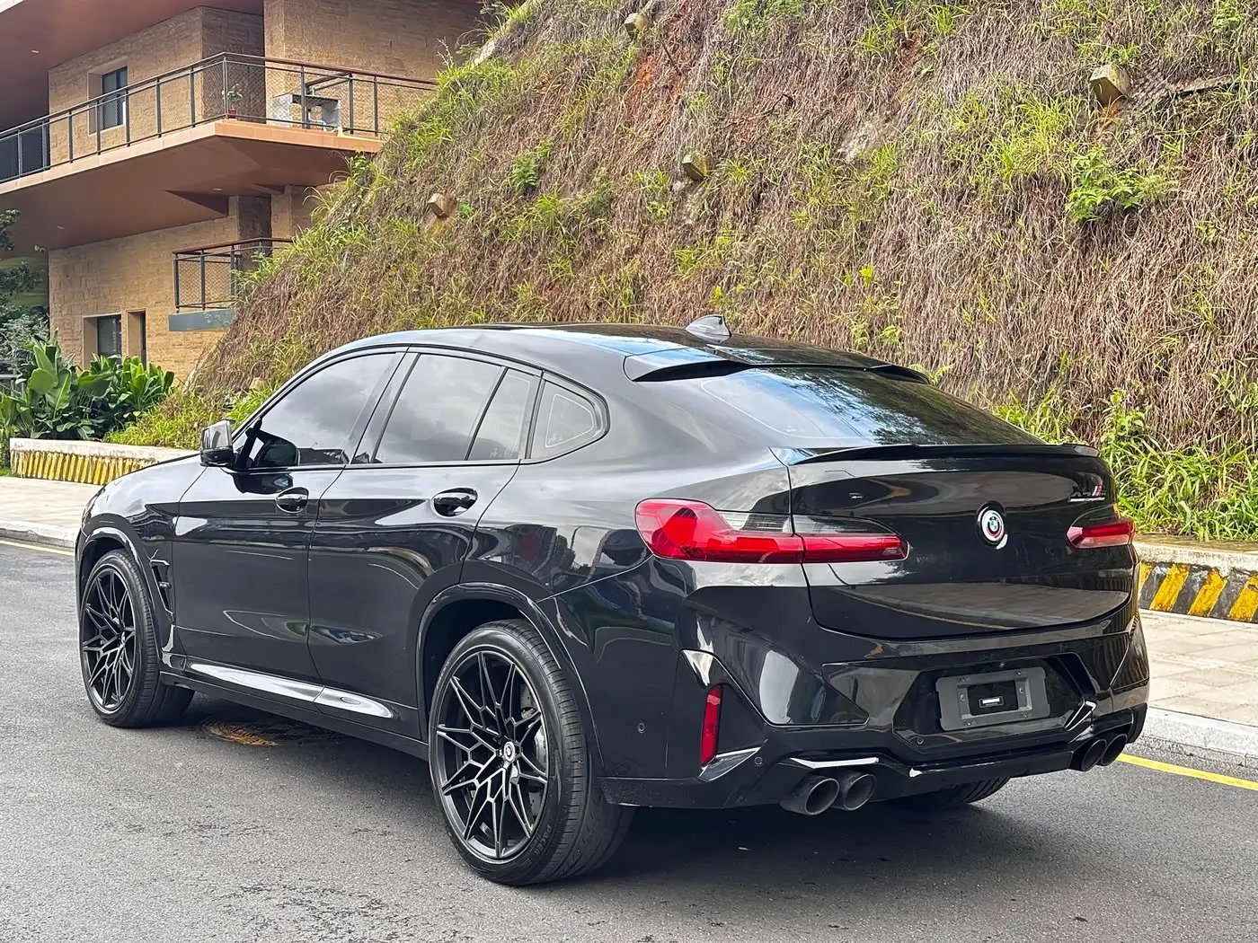 BMW X4 M 2022 — Şəkil 14/20