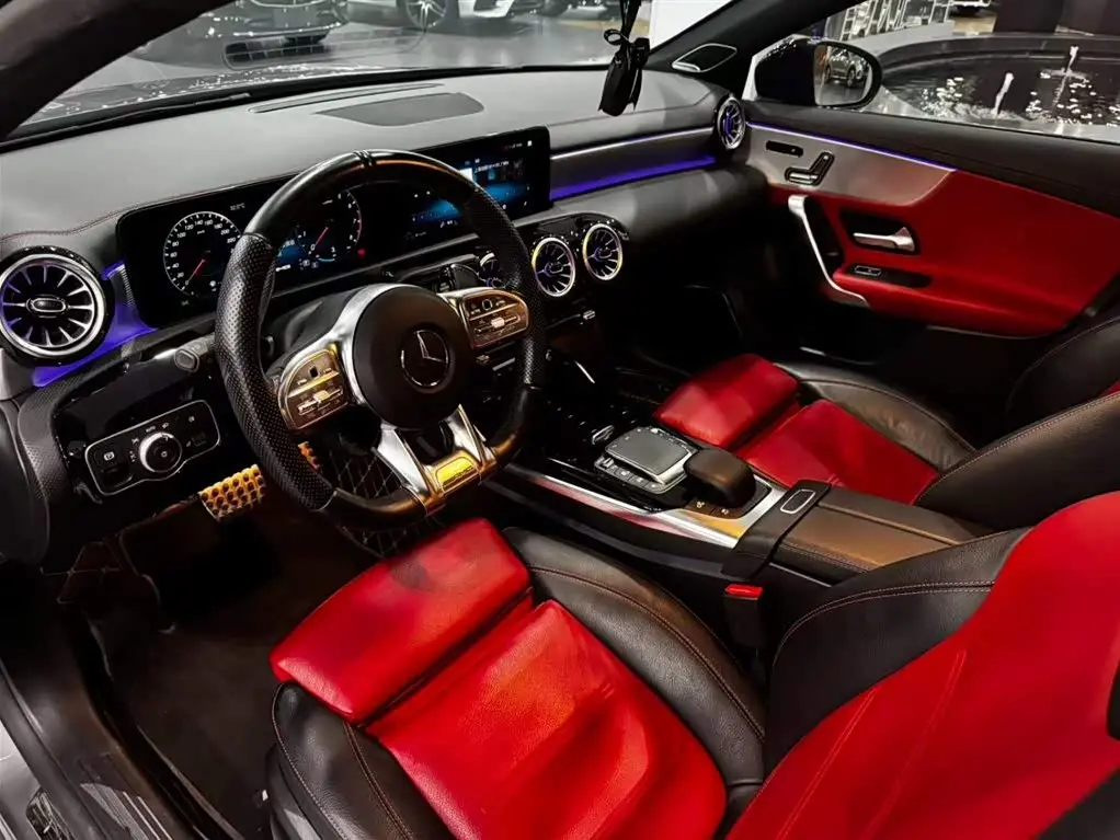 Mercedes-Benz A-Class AMG 2021 — Photo 9/20