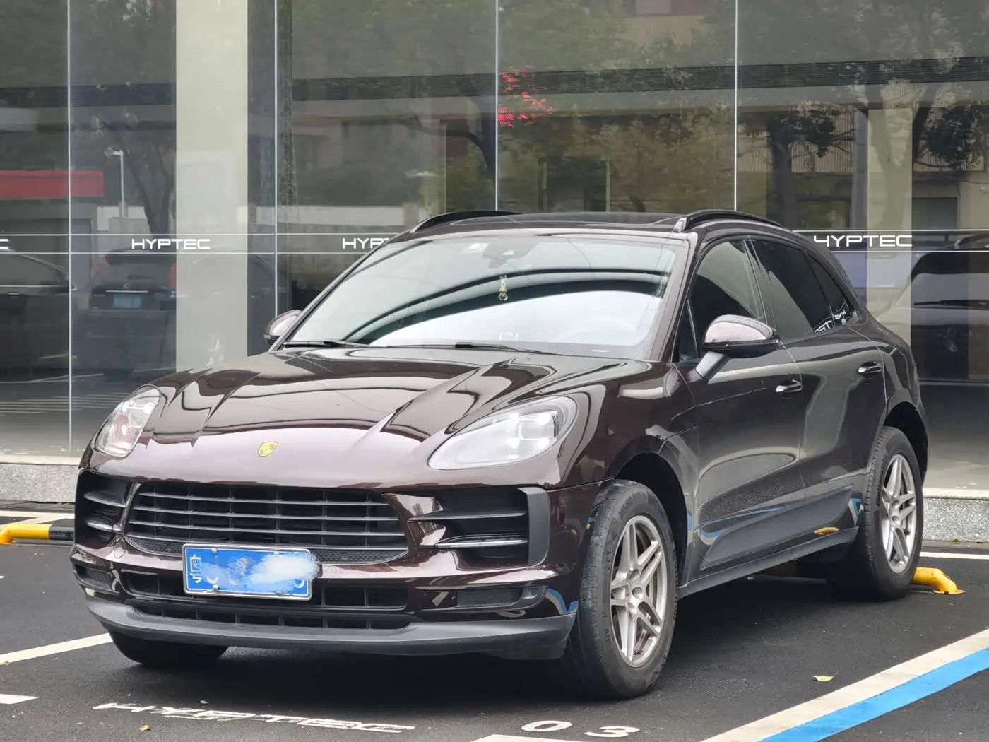 Porsche Macan 2020 — Фото 1/9