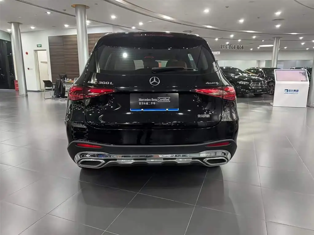 Mercedes-Benz GLC 2025 — Фото 4/20