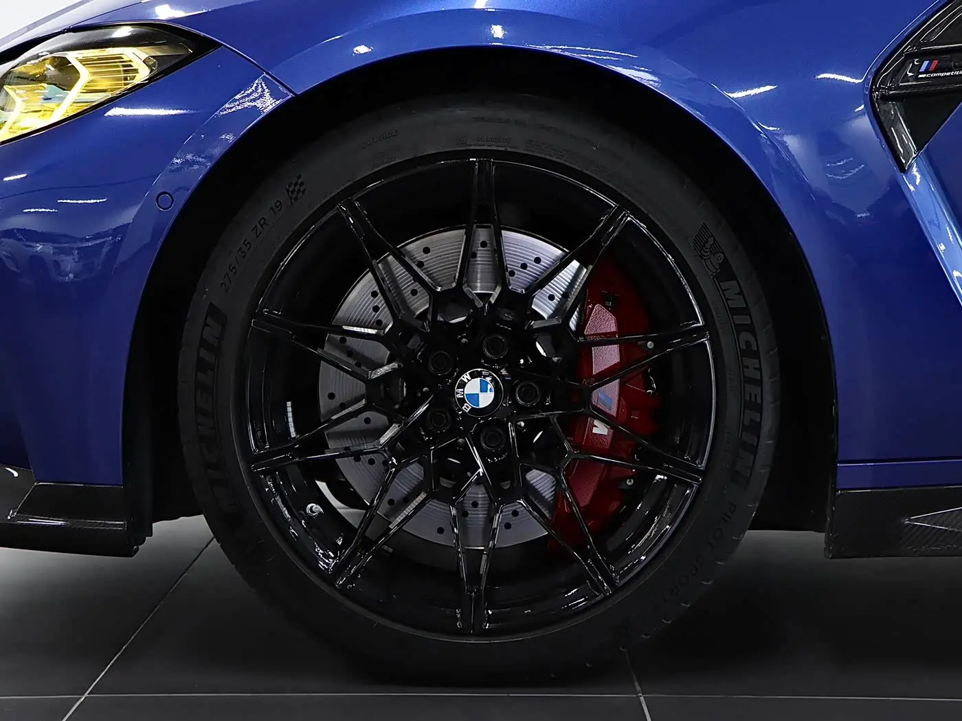 BMW M4 2022 — Photo 8/19