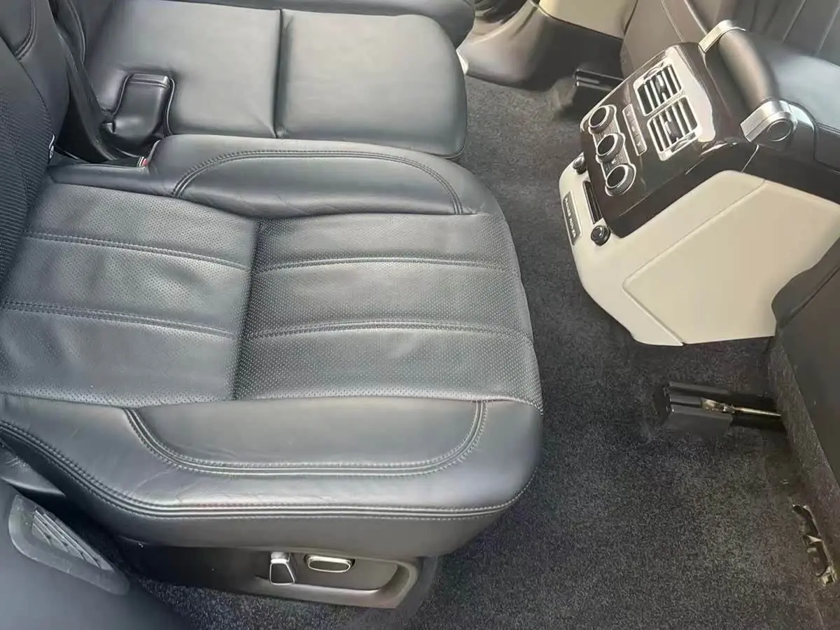 Land Rover Range Rover 2015 — Photo 12/20