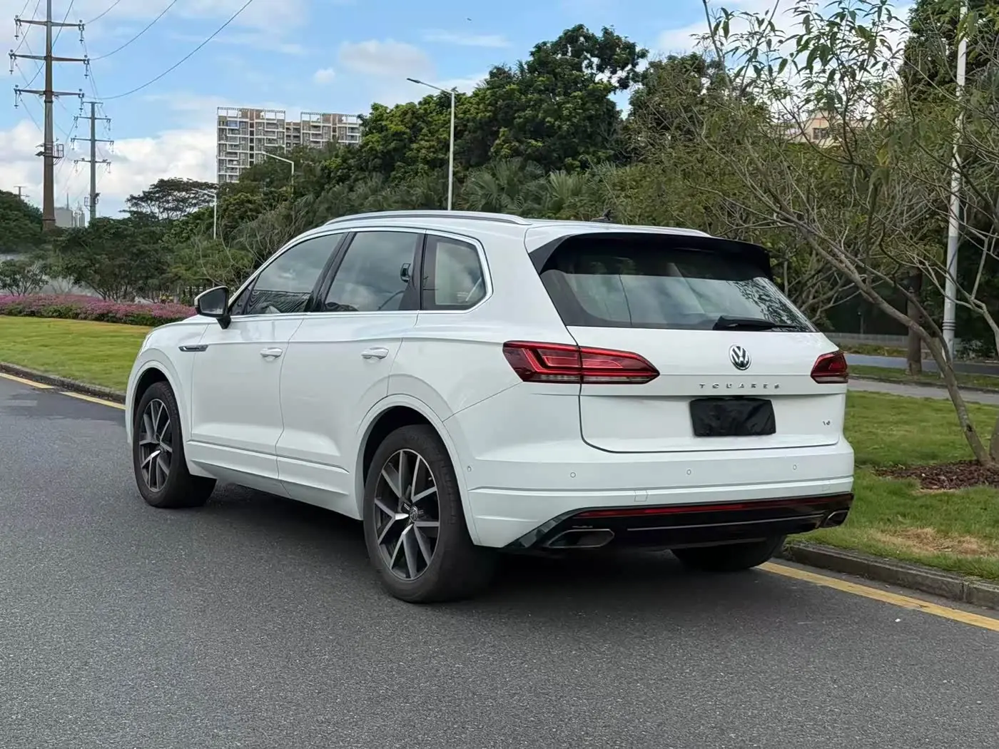 Volkswagen Touareg 2019 — Фото 4/10