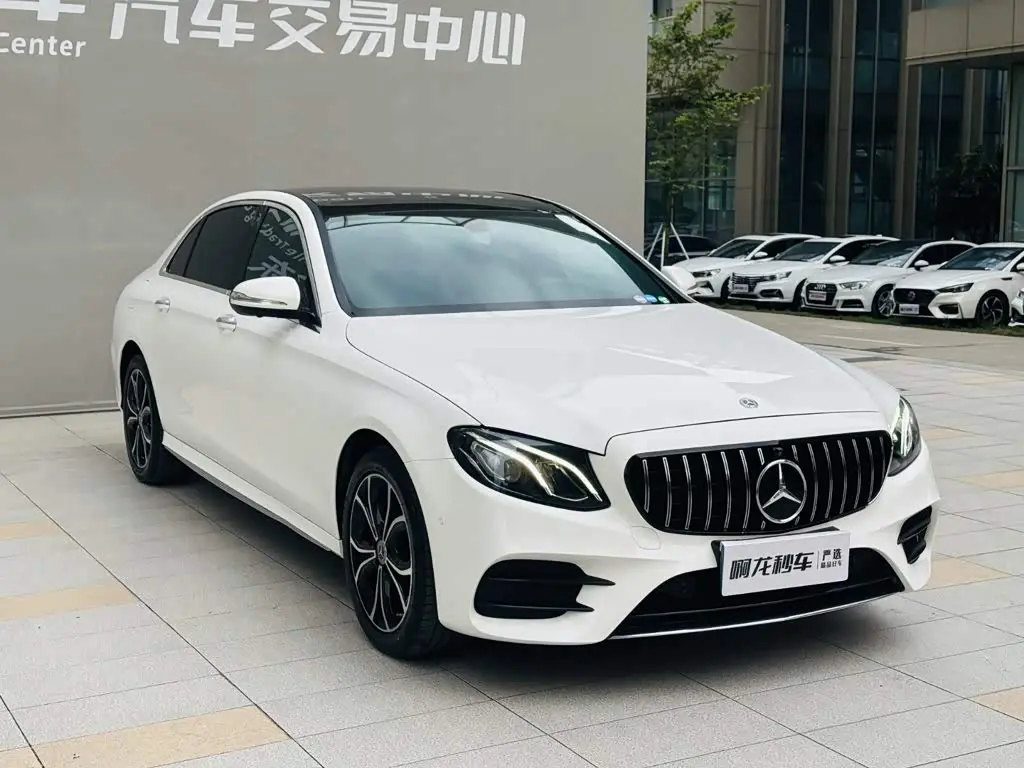 Mercedes-Benz E-Class 2020 — Photo 3/20