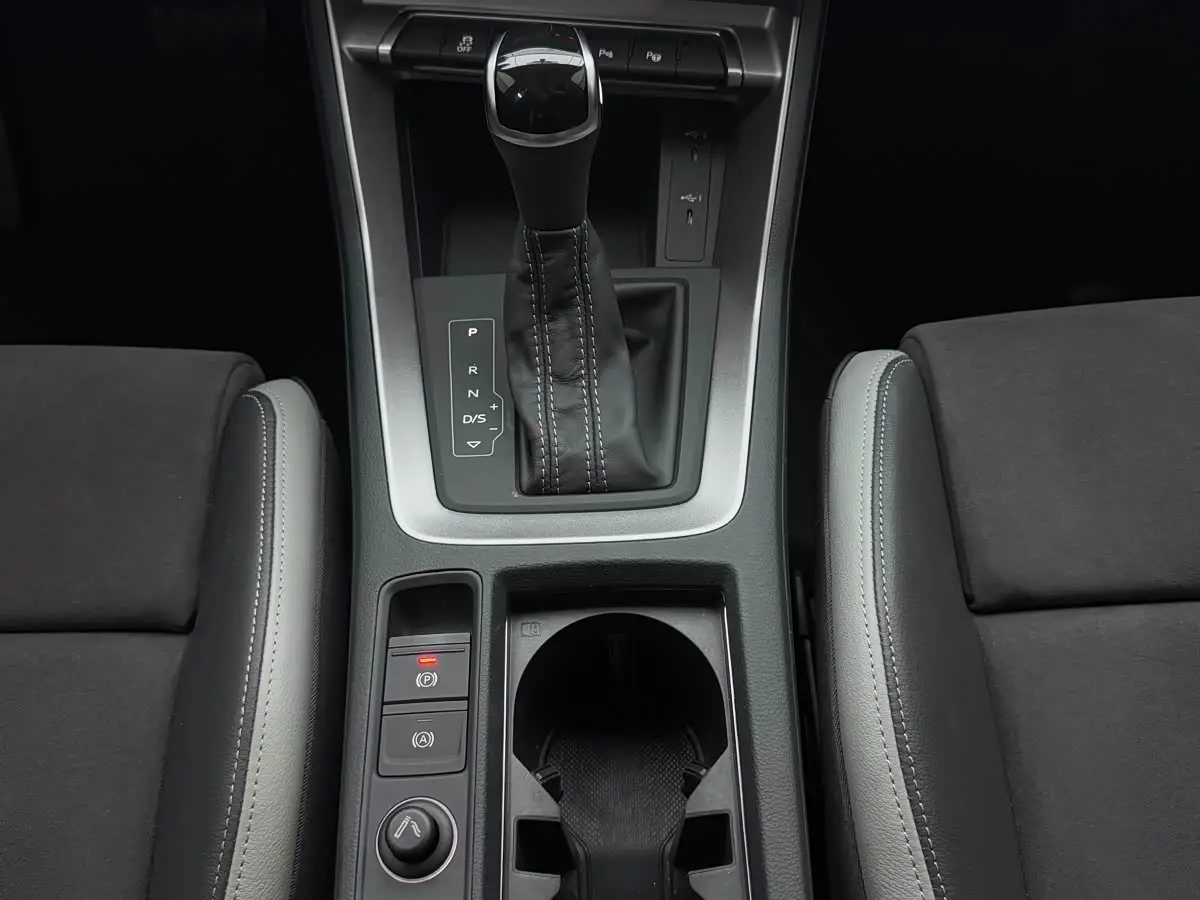 Audi Q3 2022 — Photo 15/20
