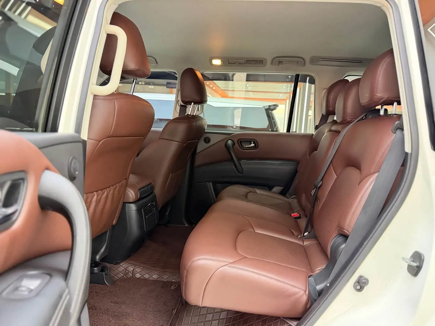 Nissan Patrol 2017 — Şəkil 12/16