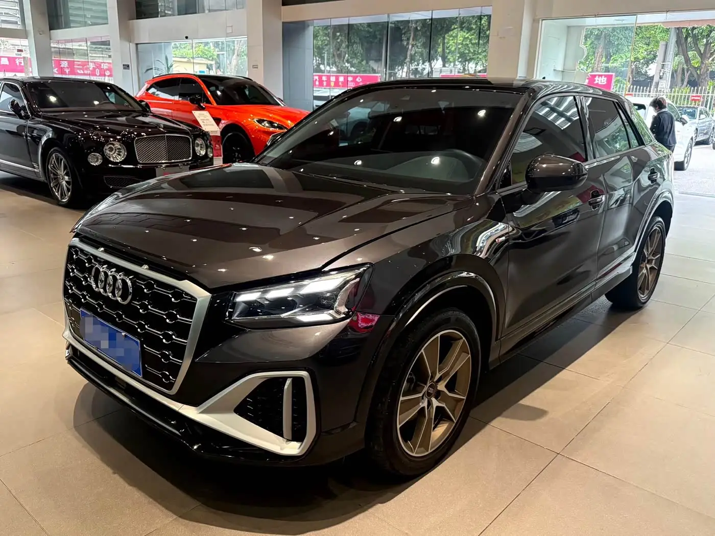Audi Q2L, 2022