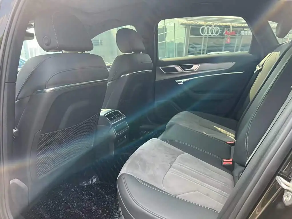 Audi A6L 2023 — Şəkil 6/12