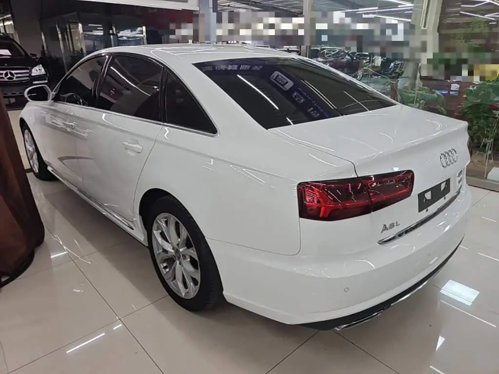 Audi A6L 2016 — Фото 4/19