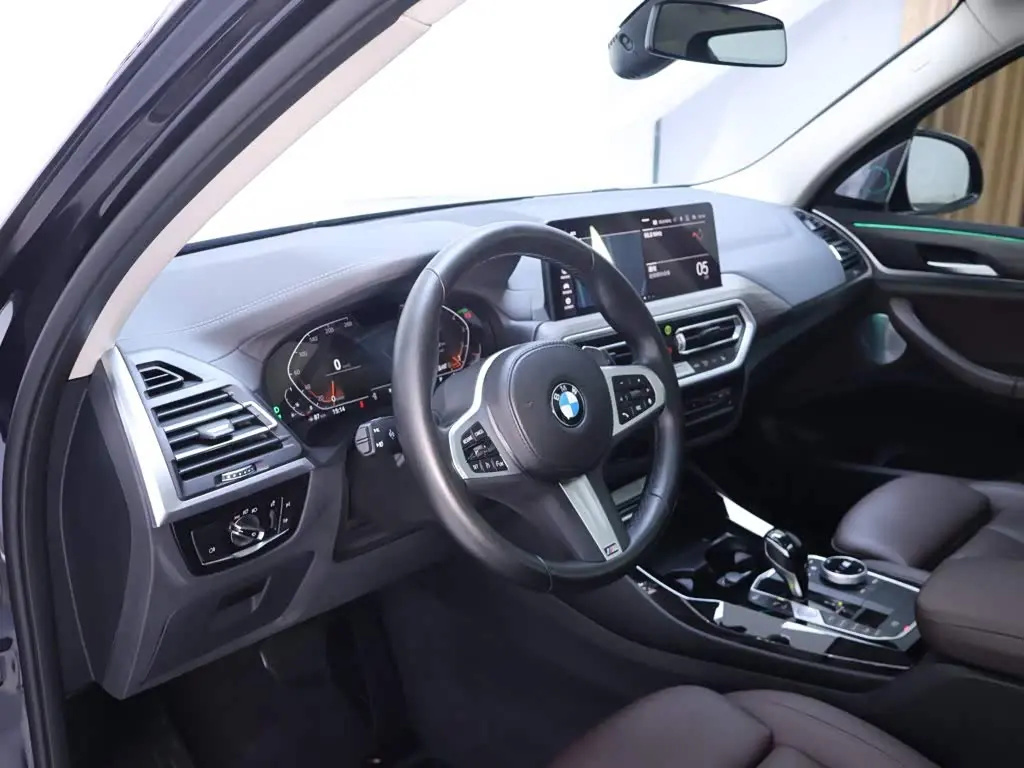 BMW X3 2022 — Photo 11/20