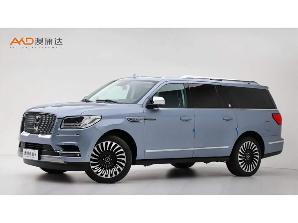 Lincoln Navigator 2021 — Photo 1/11