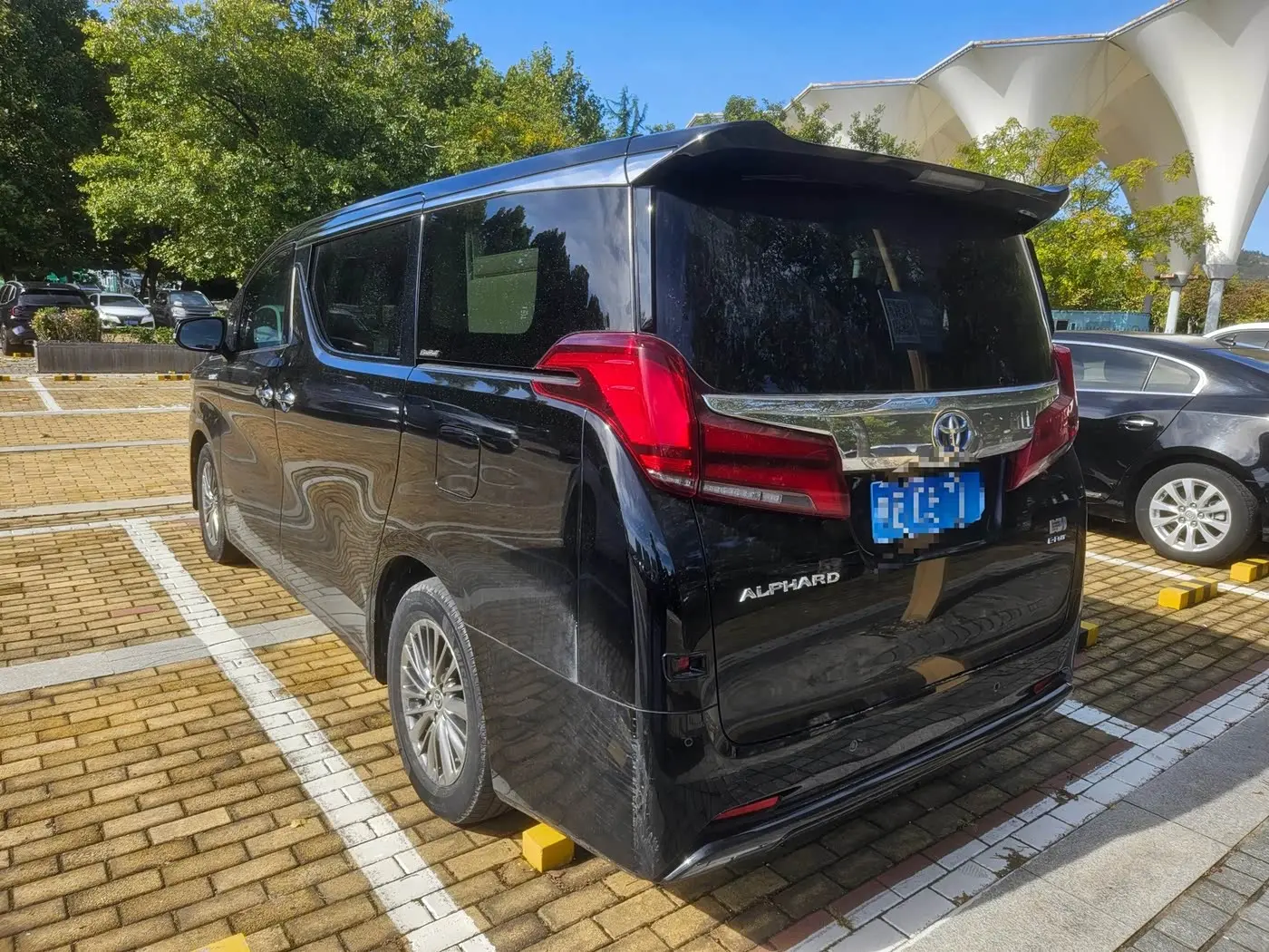 Toyota Alphard 2020 — Фото 4/9