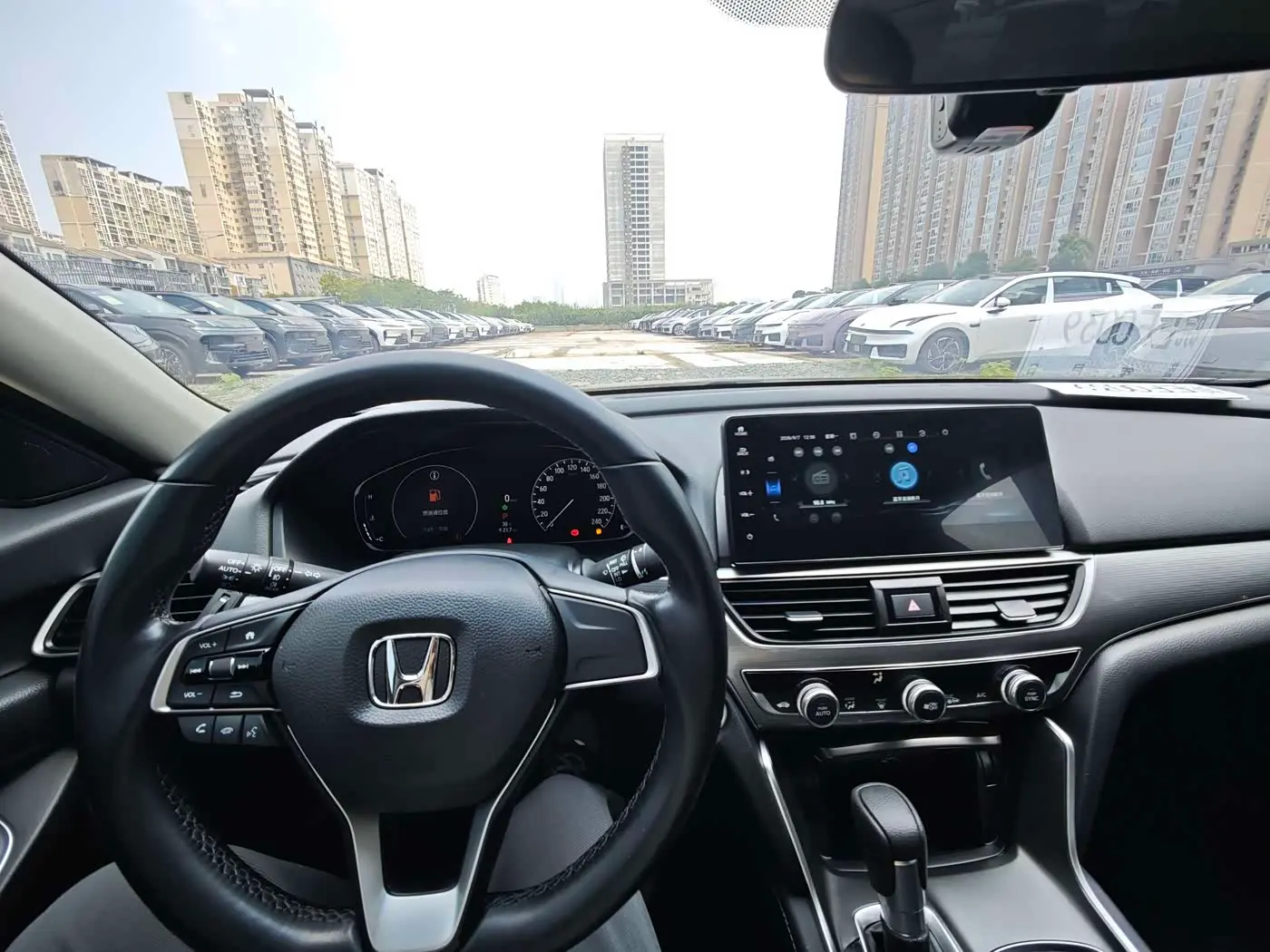 Honda Accord 2022 — Фото 4/10