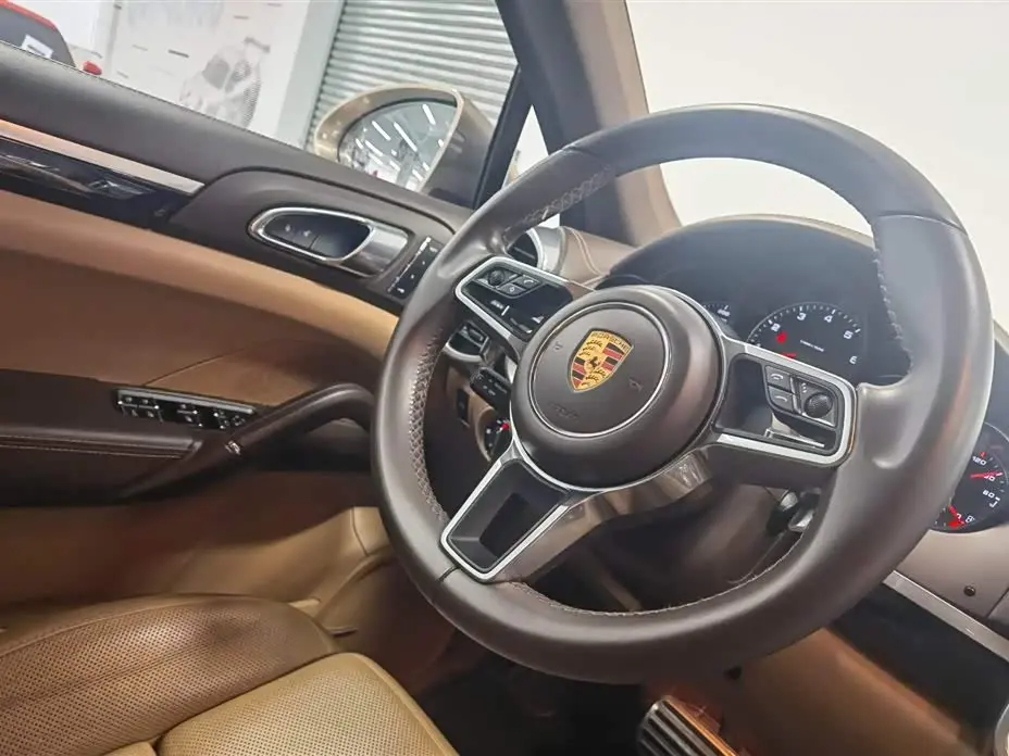 Porsche Cayenne 2018 — Şəkil 10/19