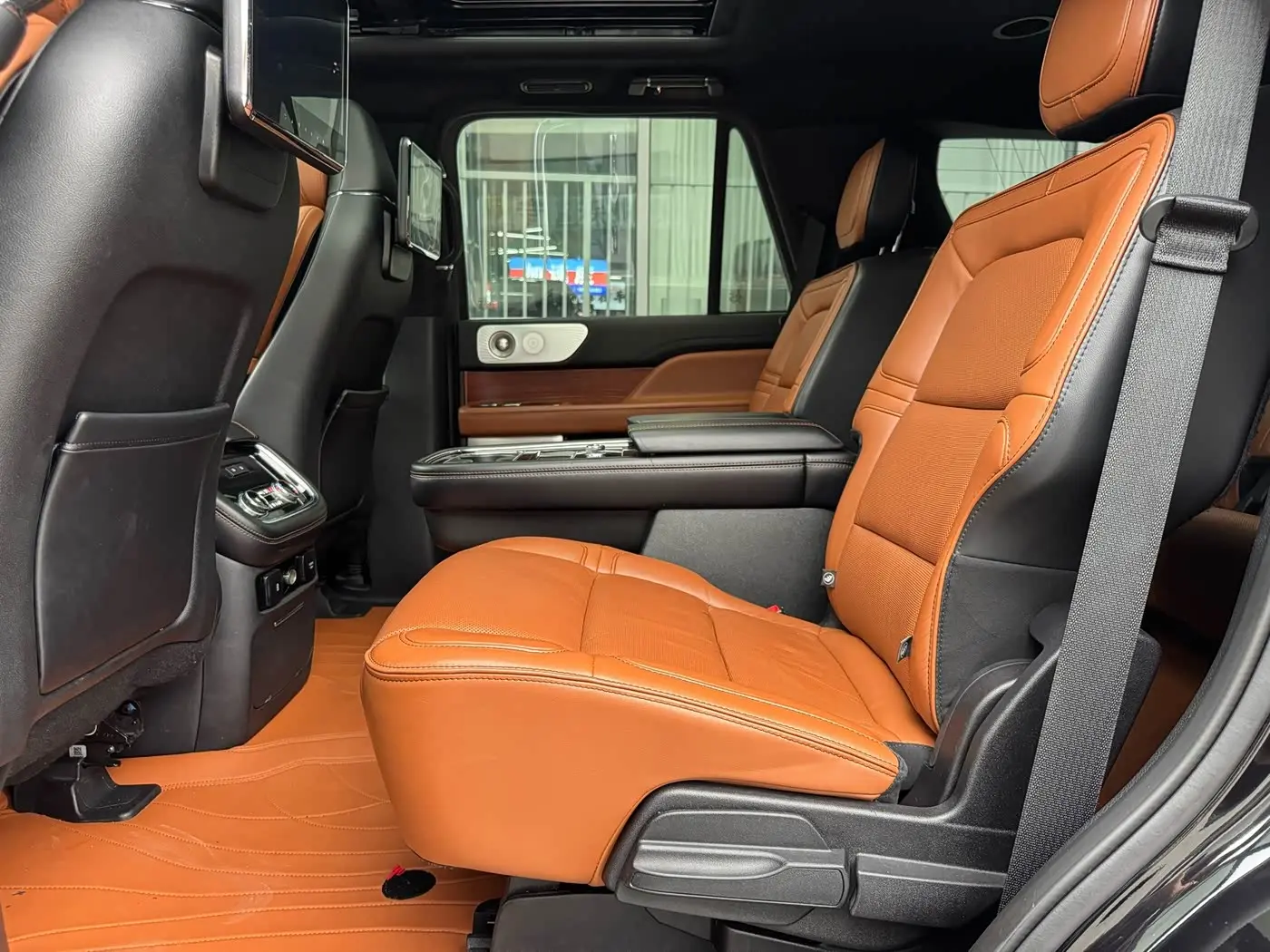 Lincoln Navigator 2020 — Şəkil 10/20