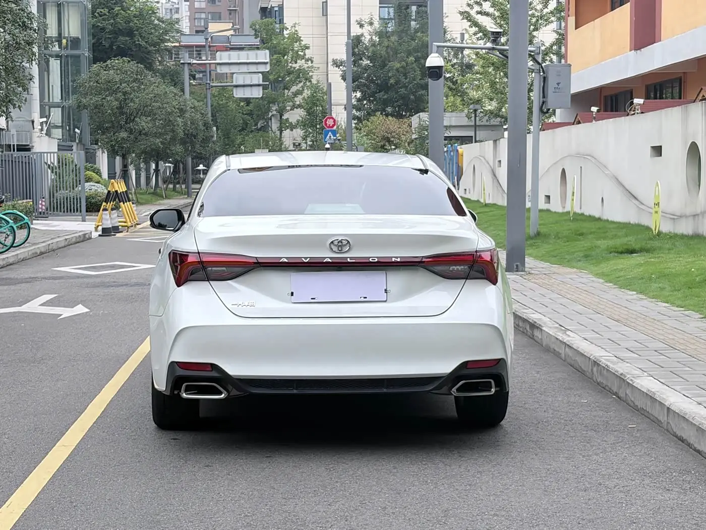 Toyota Avalon 2019 — Фото 5/20