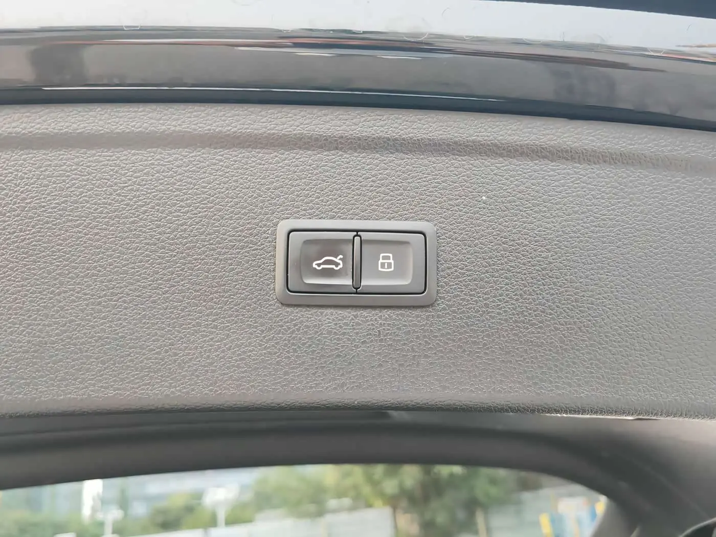 Audi Q5L 2020 — Фото 17/19