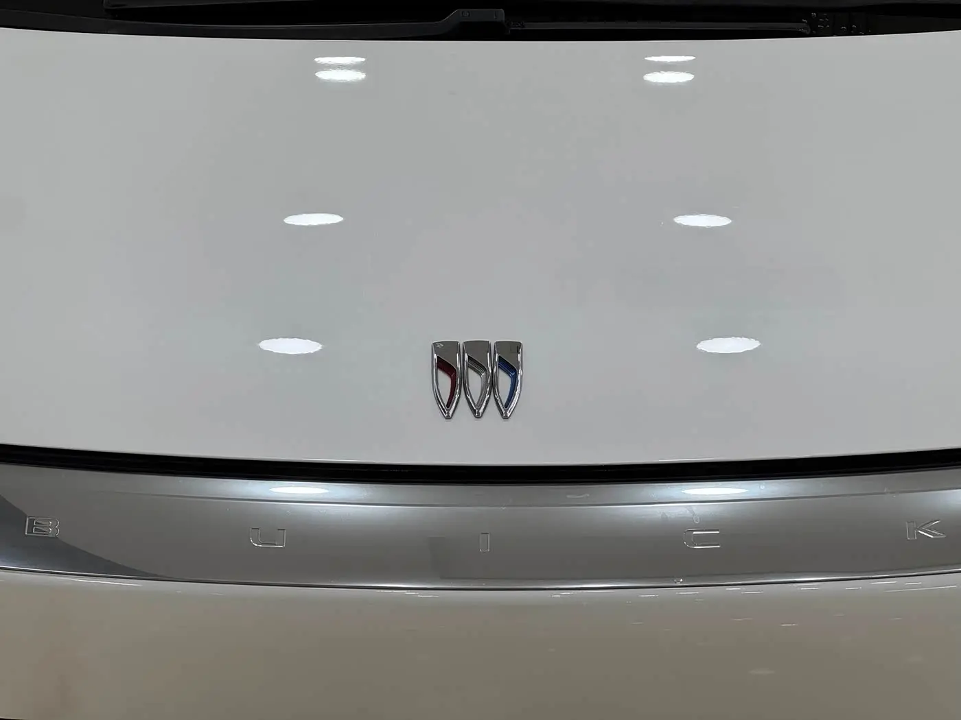 Buick Century 2023 — Photo 9/20