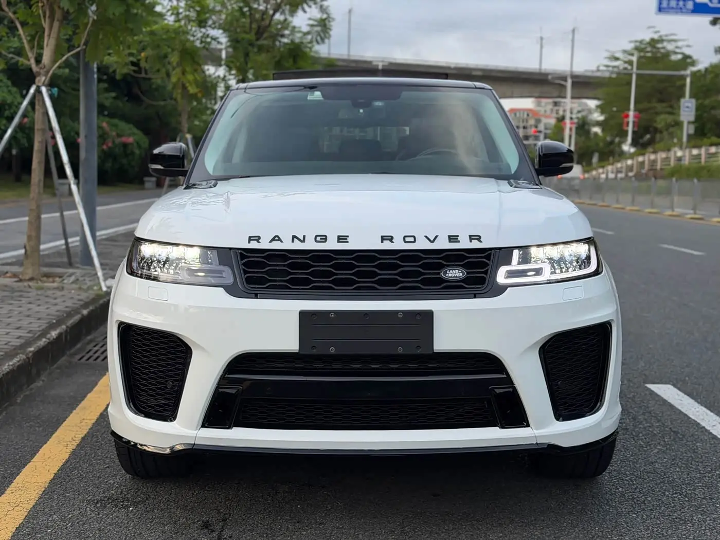 Land Rover Range Rover Sport 2014 — Photo 2/11