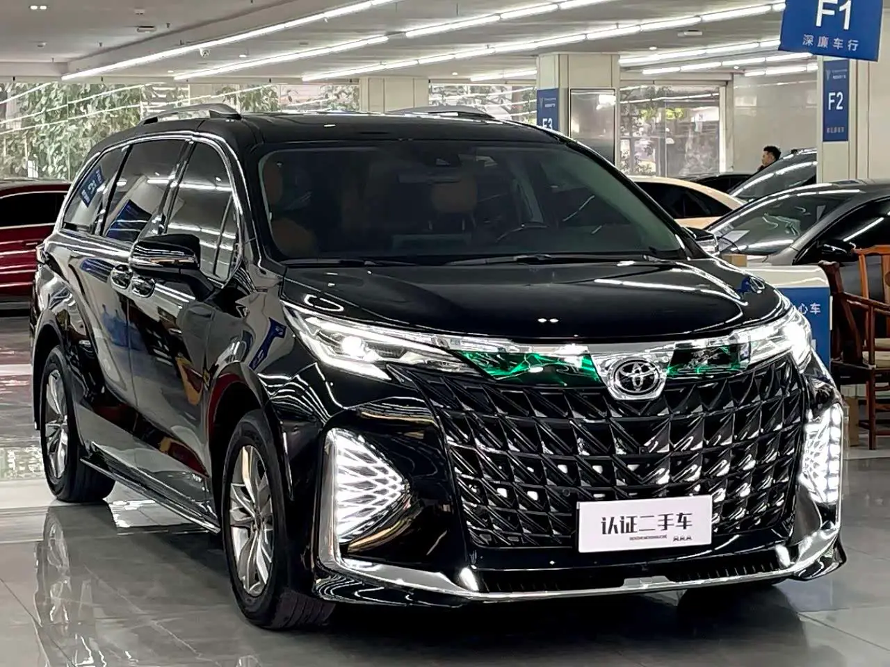 Toyota Sienna 2025 — Photo 3/20