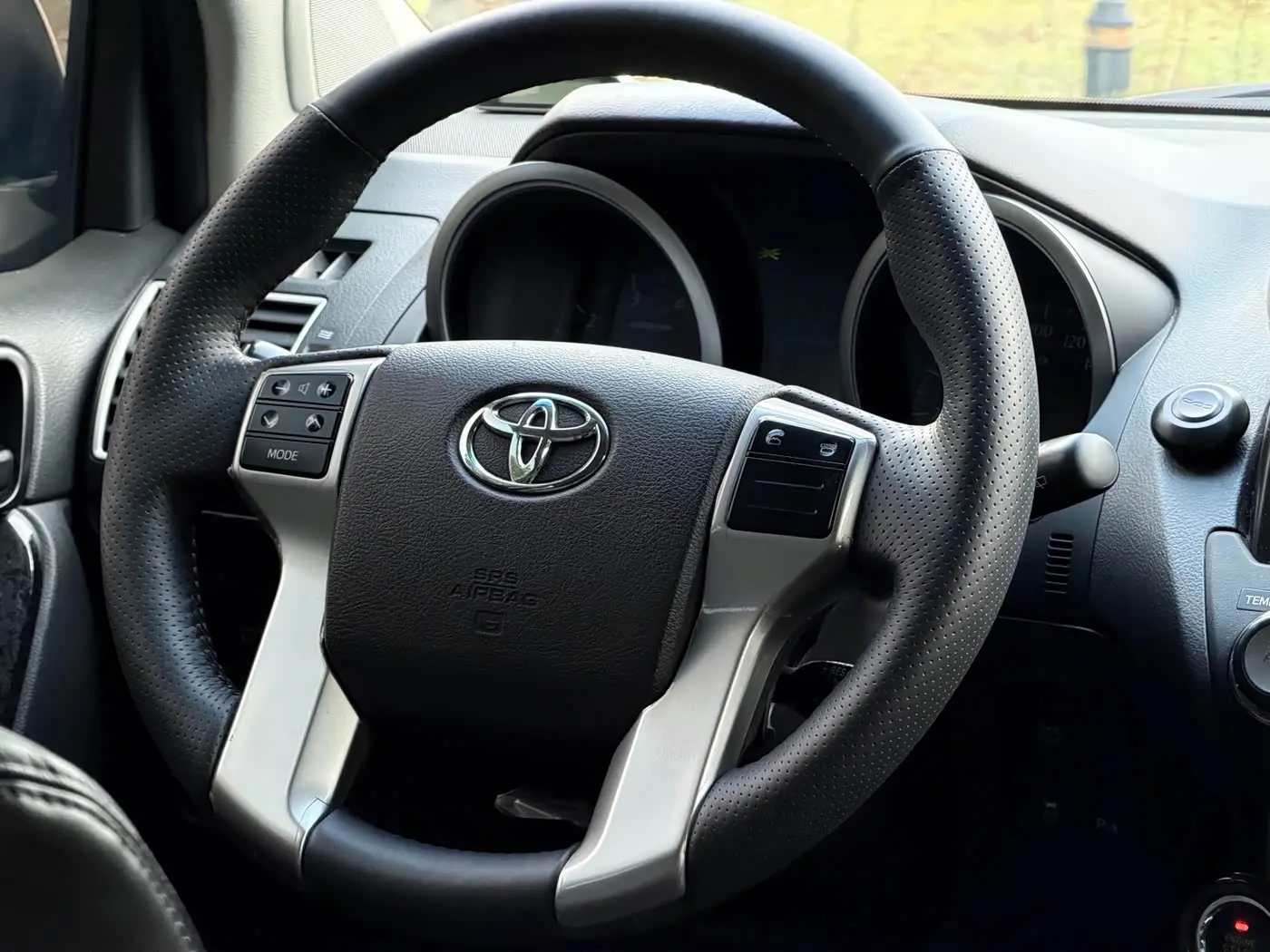Toyota Prado 2017 — Фото 12/20
