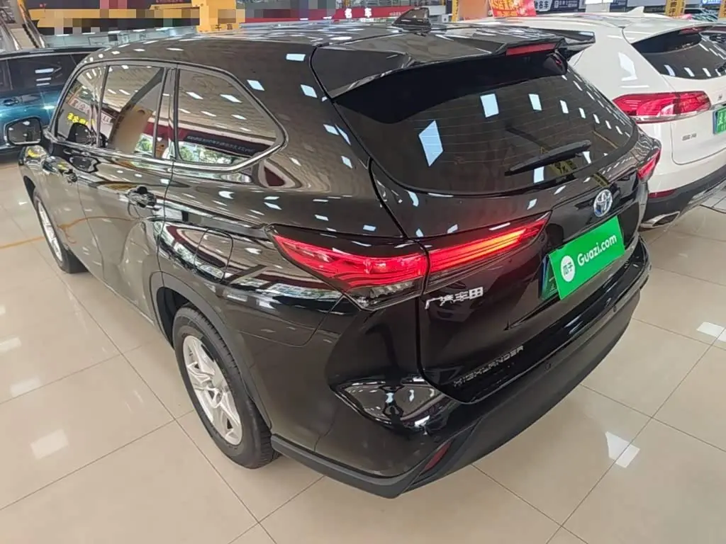 Toyota Highlander 2024 — Photo 5/20