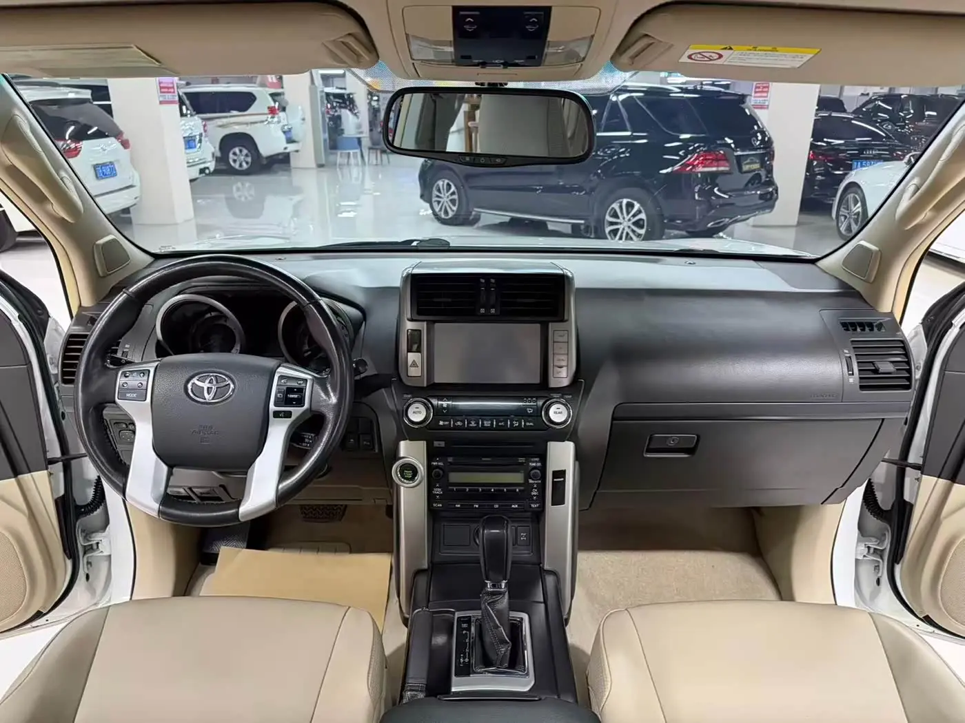 Toyota Prado 2013 — ფოტო 10/18
