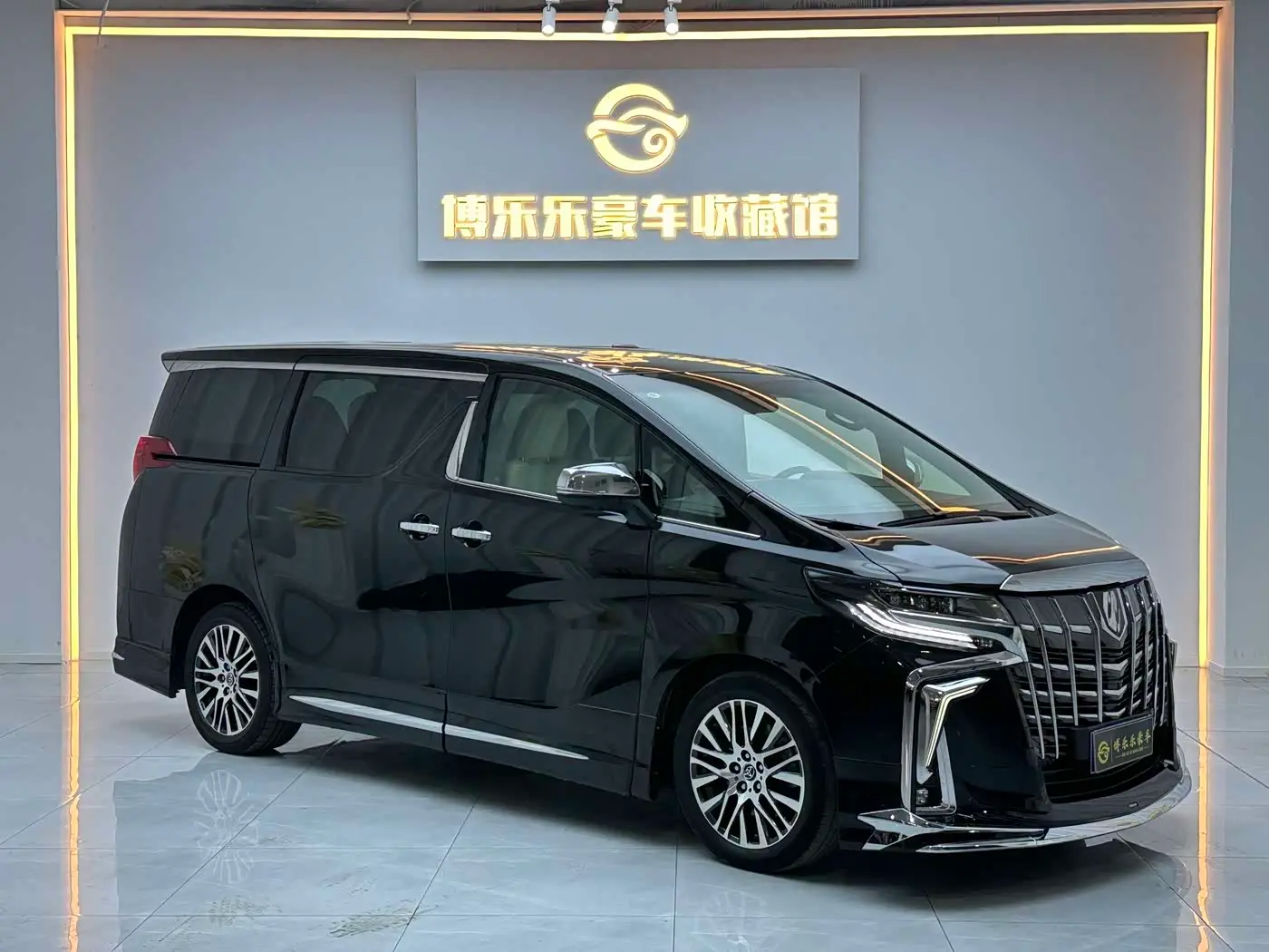 Toyota Alphard 2018 — Şəkil 3/20