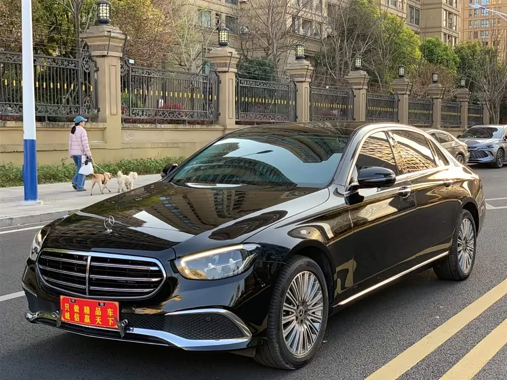 Mercedes-Benz E-Class 2023 — Фото 1/20